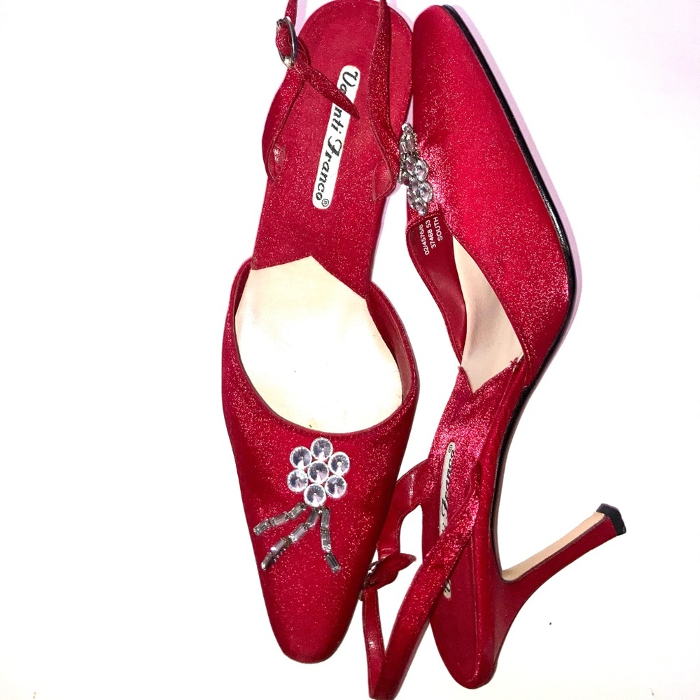 Red heels 8 1/2